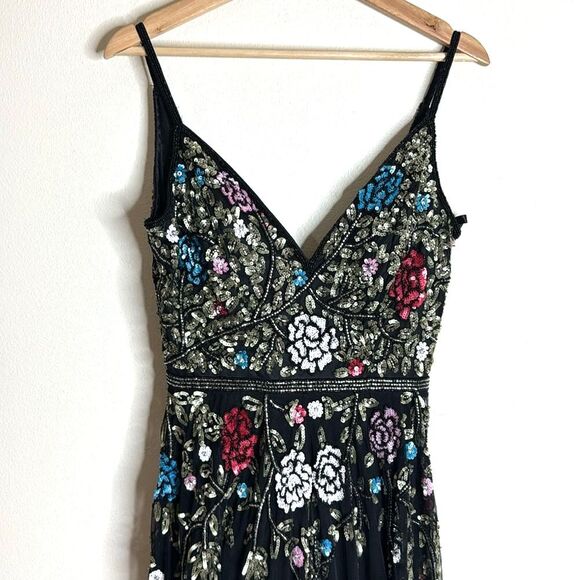 Mac Duggal EMBELLISHED FLORAL SEQUIN GOWN in black size 6 ladies 5400 style - Picture 3 of 14